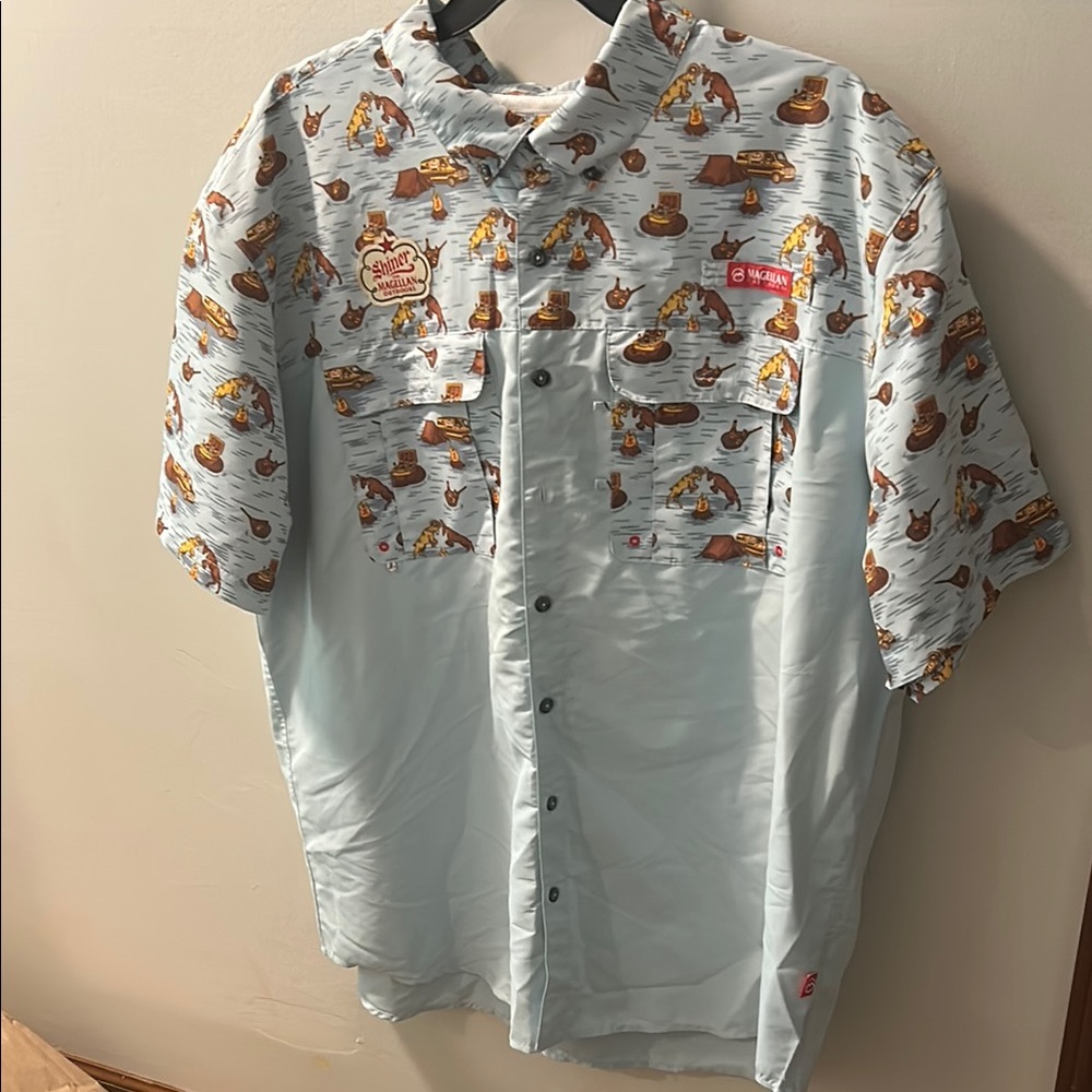 Magellan Outdoors Light Blue Graphic Button Down Shirt